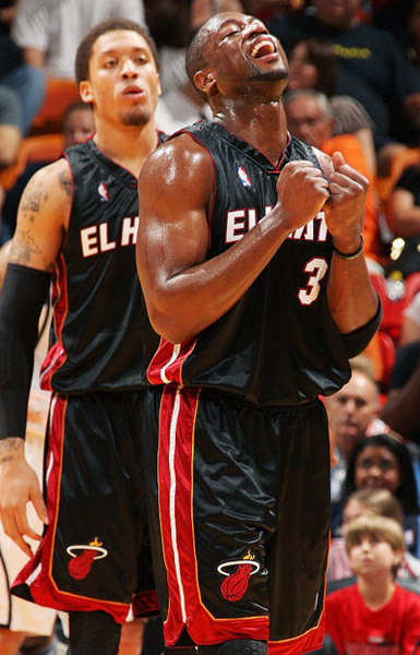 亚特兰大4-0十人热那亚晋级意杯8强，吉姆西蒂、德容恩破门（亚特兰大4-0横扫十人热那亚，挺进意杯八强，吉姆西蒂、德容恩建功）