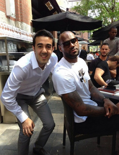 埃默松：我并不怀念在米兰的日子；那儿的人聊我比聊C罗还多（埃默松直言不恋米兰：在那里谈论我的人比谈C罗的还多）