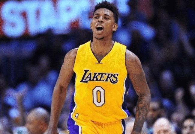 东体：河南球迷反思心态有点飘，俱乐部人士提到“大热必死”（东体：河南球迷自省心态有些浮，俱乐部人士称热门易翻车）